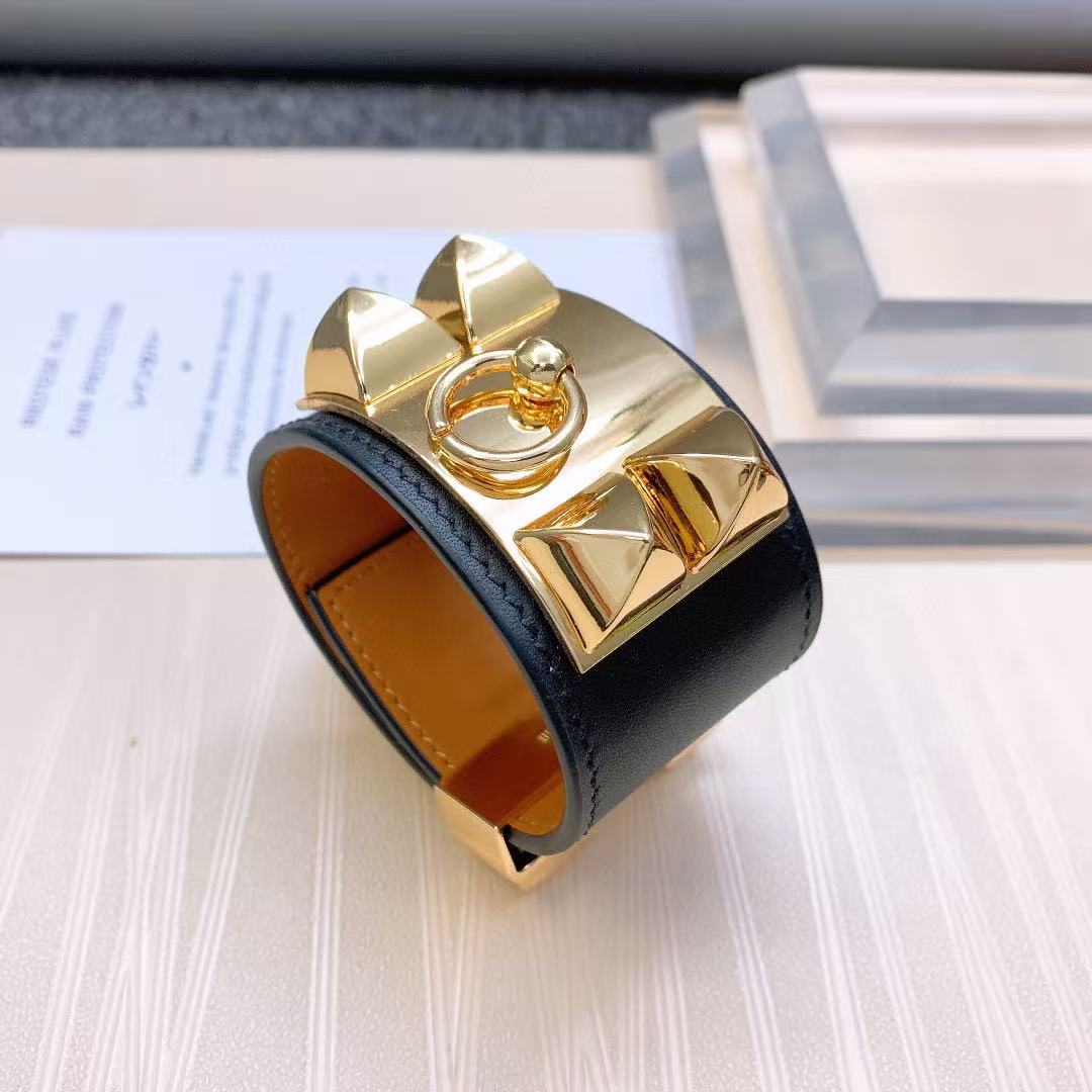 Hermes Collier de Chien Bracelet Leather with Gold Hardware