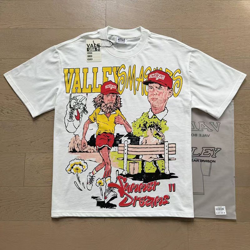 VALE USA Washed Front Graphic Short-Sleeve T-Shirt — context
