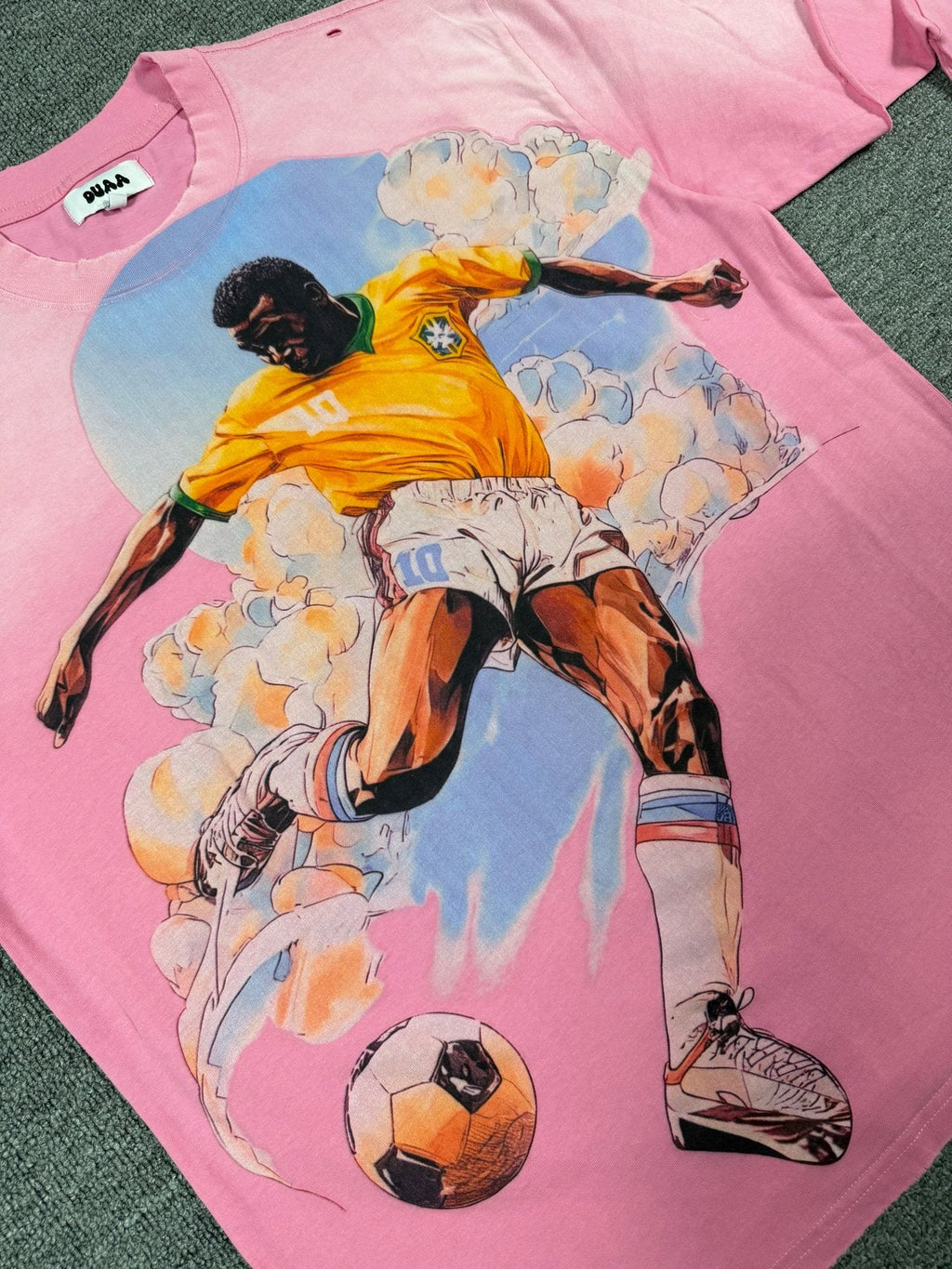 DUAA Soccer Player Graphic T-Shirt - Pink — detail