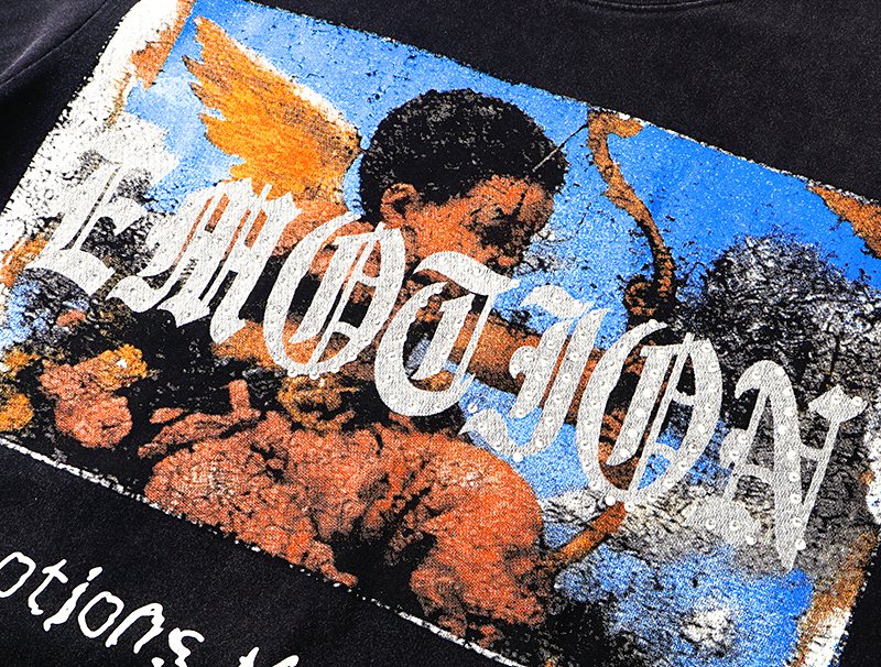 MIXED EMOTION Angel Graphic T-Shirt — detail