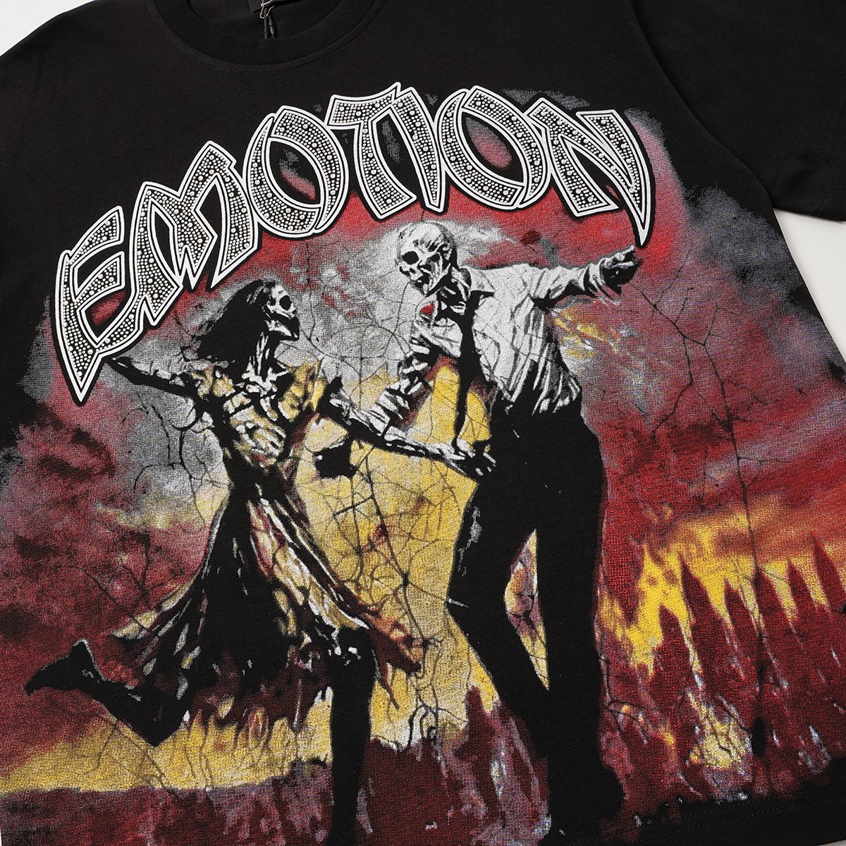 MIXED EMOTION Skeleton Graphic T-Shirt — detail